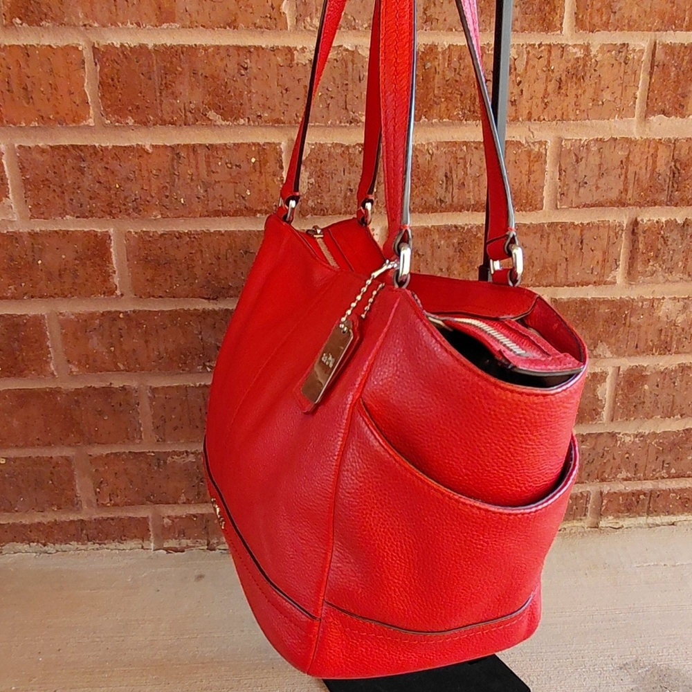 Coach Park Leather Carrie Tote Red - Picture 5 of 12